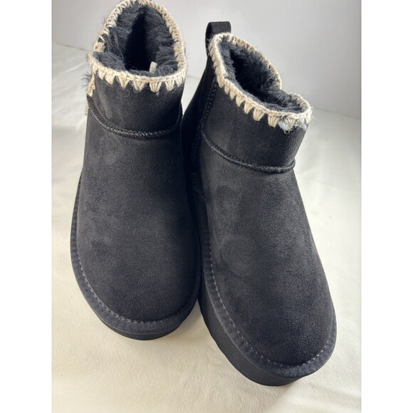 SODA Boots Suede Women's Round Toe Low Sole Sharper Lined Ankle Size 7 M black - Picture 1 of 6